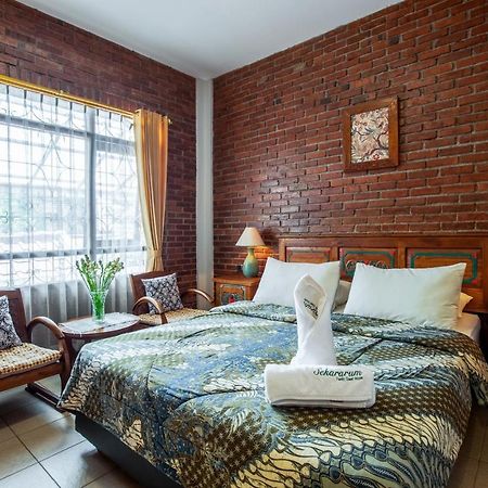 Sekararum Butik Syariah Guesthouse Бандунг Екстериор снимка