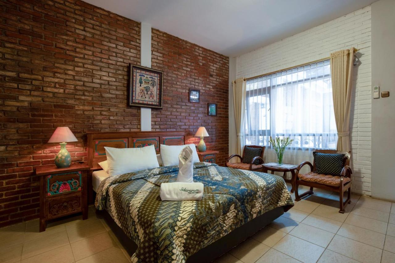 Sekararum Butik Syariah Guesthouse Бандунг Екстериор снимка
