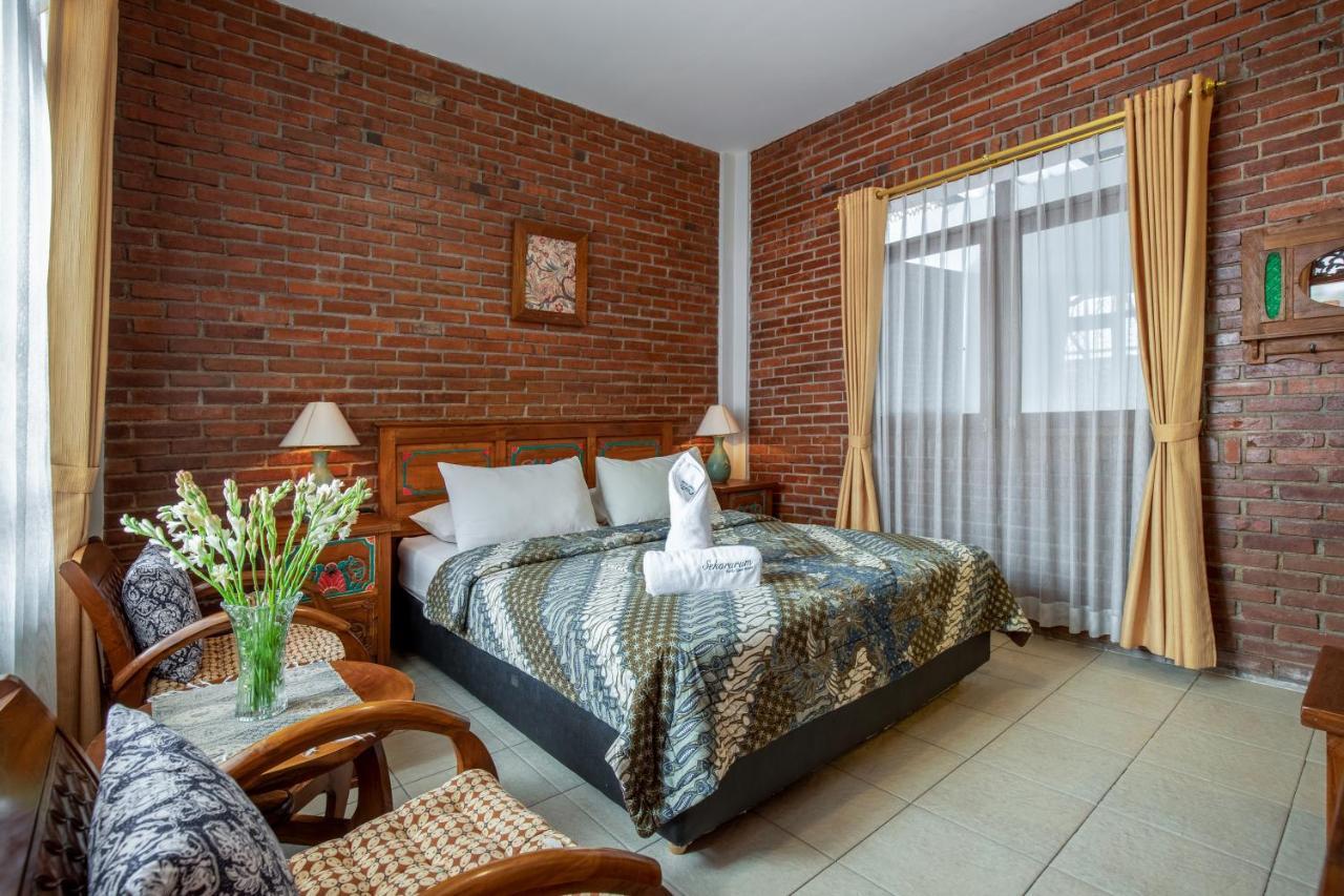 Sekararum Butik Syariah Guesthouse Бандунг Екстериор снимка