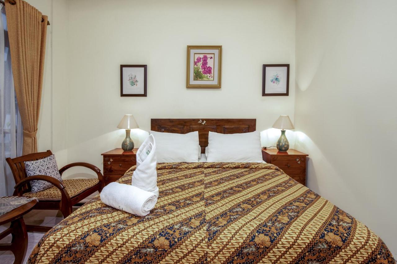 Sekararum Butik Syariah Guesthouse Бандунг Екстериор снимка