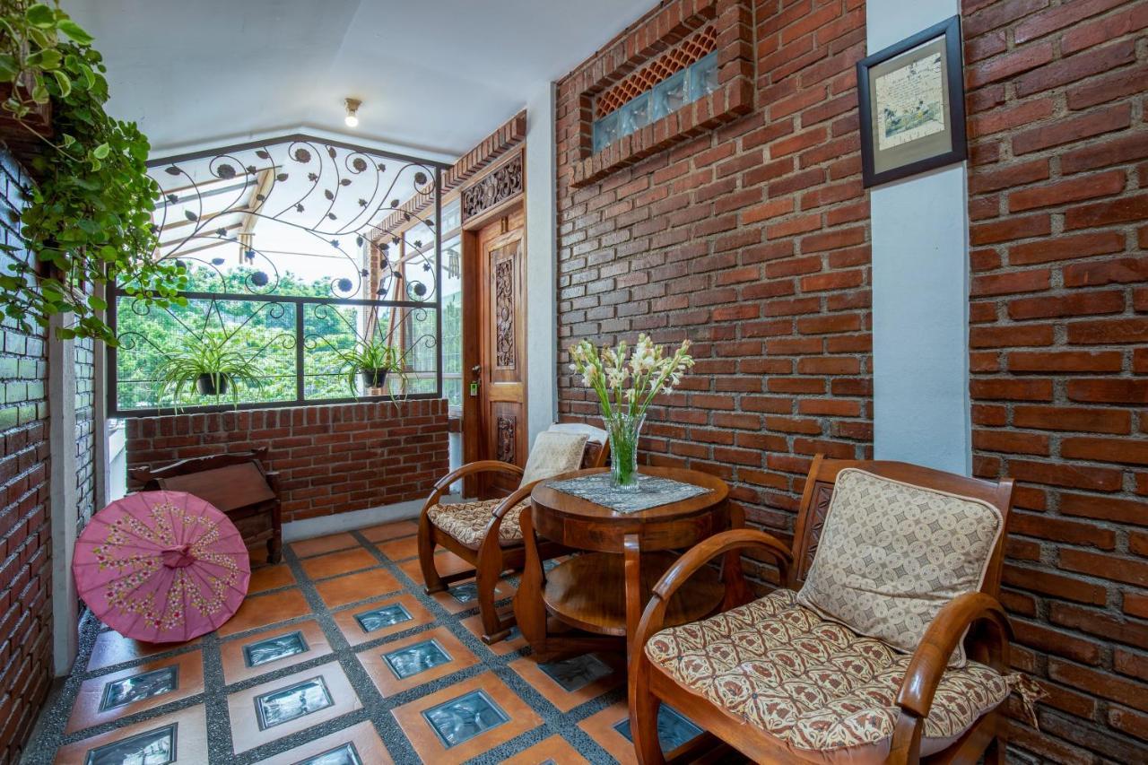Sekararum Butik Syariah Guesthouse Бандунг Екстериор снимка