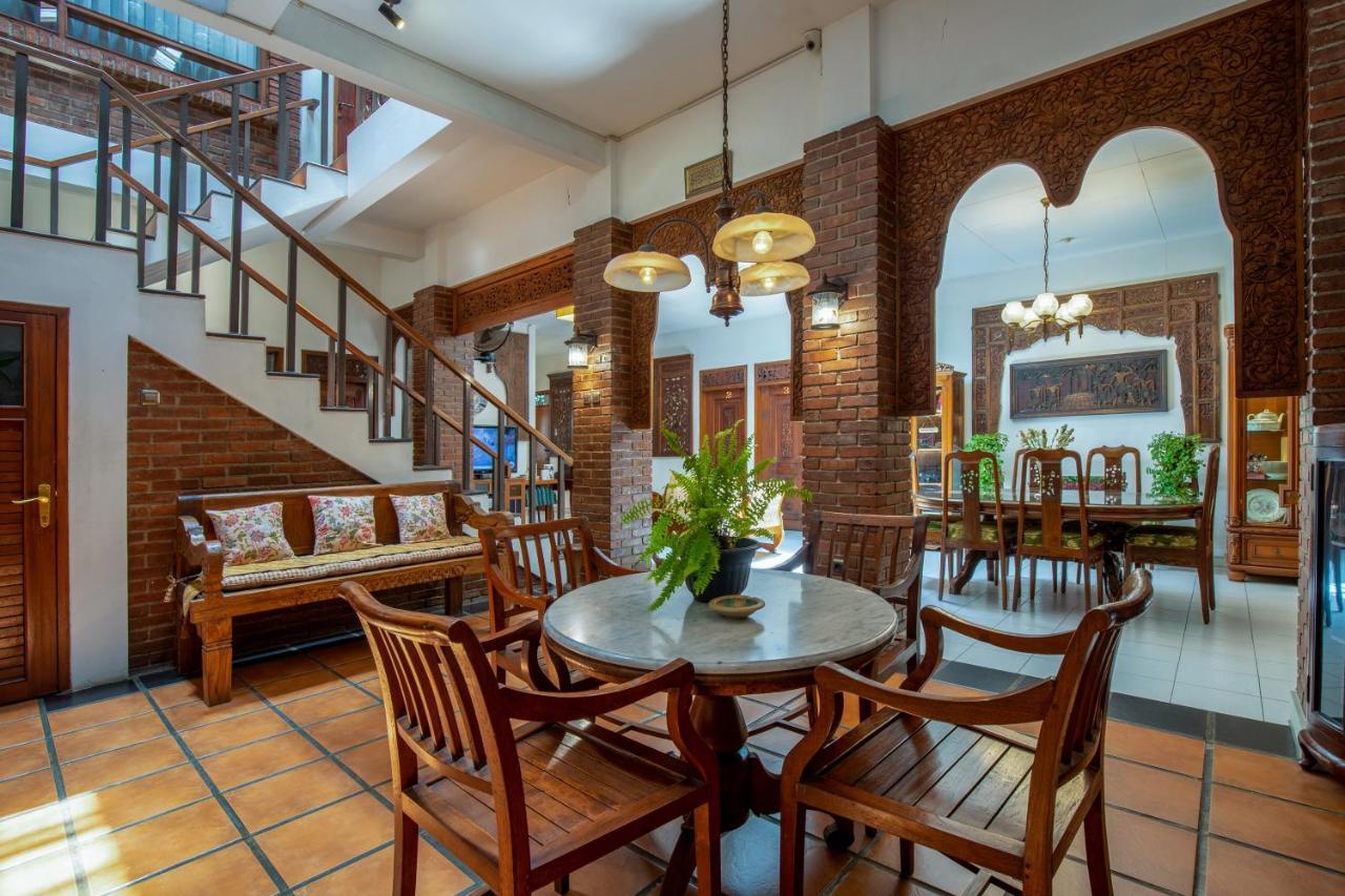 Sekararum Butik Syariah Guesthouse Бандунг Екстериор снимка
