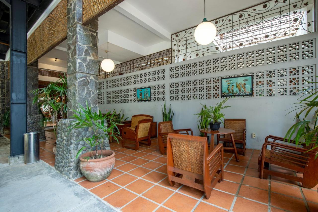 Sekararum Butik Syariah Guesthouse Бандунг Екстериор снимка