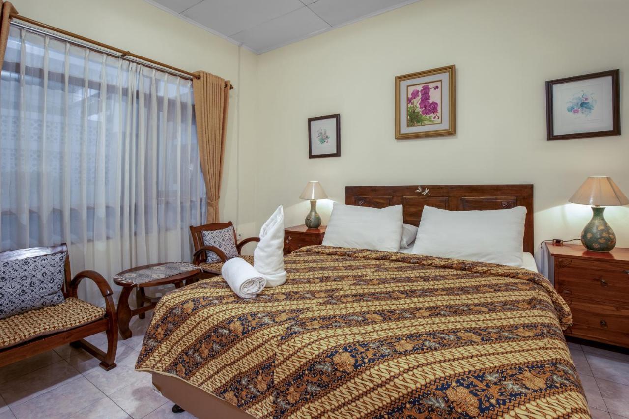 Sekararum Butik Syariah Guesthouse Бандунг Екстериор снимка